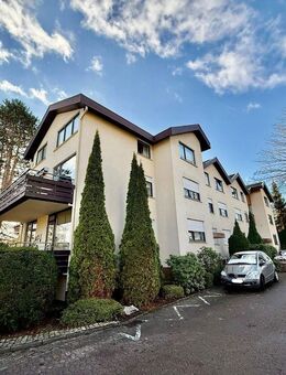 Sonnige 3-Zimmer-Wohnung am Fuße des Bombergs - Heller Weitblick über Bad Pyrmont & klassischer Wohncharakter - Bad Pyrmont