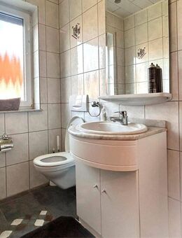 IK | Hütschenhausen : schönes Einfamilienhaus in guter Lage mit viel Platz für die Familie - Hütschenhausen