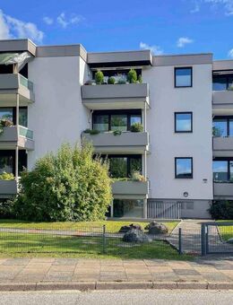 Viel Licht & gute Substanz - Ihre helle 2-Zimmer-Wohnung mit Loggia in ruhiger Lage - Bad Oldesloe
