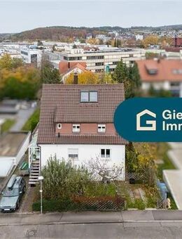 Charmantes Einfamilienhaus mit großem Gartenparadies - Weil der Stadt