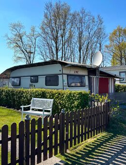 Wohnwagen Lord Münsterland 545K, mit Schutzdach inkl. Vorzelt - Düren