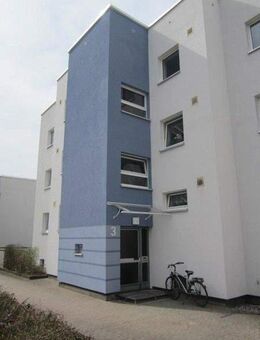 Helle, renovierte 3,5-Zimmer-Wohnung mit großem Balkon in TOP Lage - Nürnberg