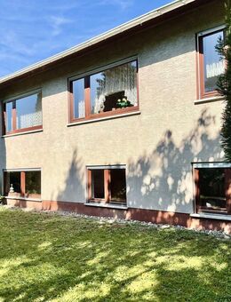 Bürstadt Bobstadt, schönes Einfamilienhaus mit vielen Möglichkeiten, nur 60 Meter zum Feldrand. - Bürstadt