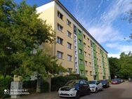 Wohnen in grüner Umgebung *Balkon* + *Küche und Bad mit Fenster* - Leipzig