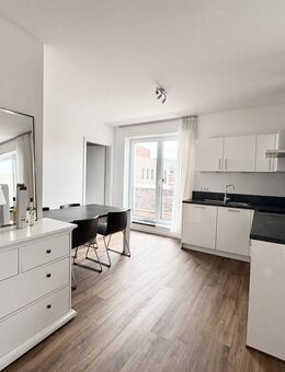 ANFRAGESTOP! Schöne und neuwertige Obergeschoss- Wohnung mit Dachterrasse und Einbauküche - Lohne (Oldenburg)