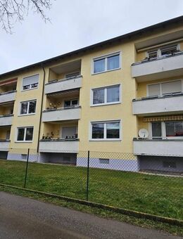 Gepflegte und vermietete Eigentumswohnung in ruhiger Wohnlage am Hammerweg in Weiden - Weiden (Oberpfalz)