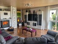 Großzügiges Einfamilienhaus mit separatem Praxisbereich mit Garten/Garagen /Pool in ruhiger Lage - Tholey
