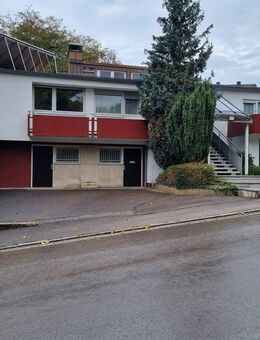 Charmantes Einfamilienhaus mit Wintergarten, Sauna, offenem Büro und vielseitigem Kellerbereich - Treuchtlingen