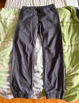 NEUWERTIGE Jungen Jeans Stoff Hose Marke YIGGA, Größe 152 - Wadgassen