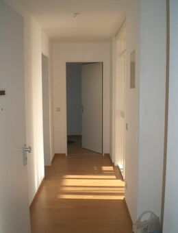 Gelegenheit! Geschmackvolle, top-gepflegte 3-Zimmer-Terrassenwohnung im Westen Regensburgs - Regensburg