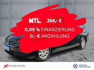 VW Passat Variant, 2.0 TDI, Jahr 2023 - Hof