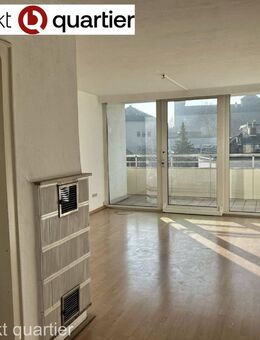 helle 2 Zimmer Wohnung mit großem Balkon und Burgblick auf Erbpachtgrund - Nürnberg