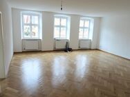 Exklusive 4 Zimmer-Wohnung (154 m²) in Altstadt-Bestlage mit großer Terrasse und KFZ-Stellplatz! - Dinkelsbühl