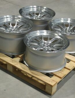 Japan Racing JR40 19x9,5-11 ET22 Felgenset - Neuhaus (Inn)