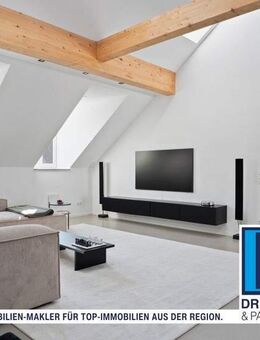 Moderne und hochwertige 3-Zimmer-Wohnung im Dachgeschoss mit schöner Dachterrasse - Neuburg (Donau)