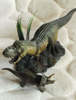 King Kong - Vastatosaurus V-Rex custom Figur mit mini Diorama - Weinheim Zentrum