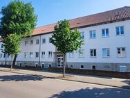 1-Raum-Wohnung im gepflegten Mehrfamilienhaus | Bad mit Dusche | barrierefreier Zugang mit Fahrstuhl - Bitterfeld-Wolfen Bitterfeld