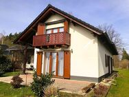 Hochwertiges Architektenhaus mit moderner Erdwärmeheizung direkt am Werdauer Wald - Werdau