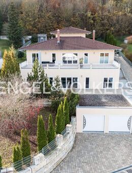 Wohnen mit Weitblick - Stilvolle Villa mit Indoorpool, großzügigem Garten und besonderen Wohnkomfort - Treuchtlingen