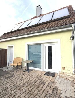 Neue 2 Zimmerwohnung mit Terrasse, großer Küche mit Esszimmer, außergewöhnlichem Wohnzimmer und Schlafzimmer - Freystadt