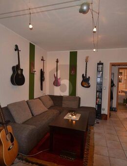 IHRE ENTSCHEIDUNG: SELBST EINZIEHEN ODER VERMIETEN - Essen