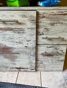 Badschrank, Waschbeckenunterschrank und Badhochschrank - Kirchham