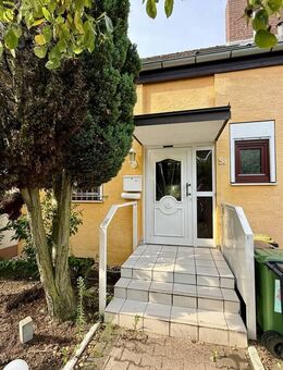 Reihenmittelhaus mit Wintergarten und Garage - Ötigheim