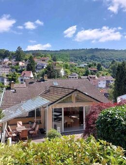 Außergewöhnliche Penthouse-Eigentumswohnung mit wunderschönem Garten und Saunahaus - Heidelberg