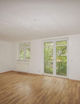 Investieren in Leipzig-Gohlis: ETW-Paket mit 4 Einheiten und Stellplätzen - Leipzig