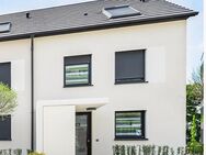 Reihenendhaus, Erstbezug, ab sofort, energieeffizient, 120 m², 5 Zimmer, 3 Bäder, Garten, Terrasse, Stellplatz - Luckenwalde