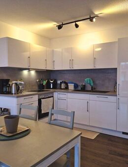 Samstag, 06.12. besichtigen? - 2-Zi.-Wohnung mit Balkon und Einbauküche - Villingen-Schwenningen