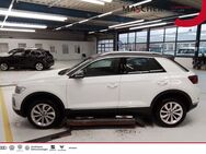 VW T-Roc, 1.0 TSI Style 5J-G, Jahr 2023 - Wackersdorf