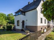 Großes Potenzial auf kleinem Grundstück: Einfamilienhaus in Bestwig! - Bestwig