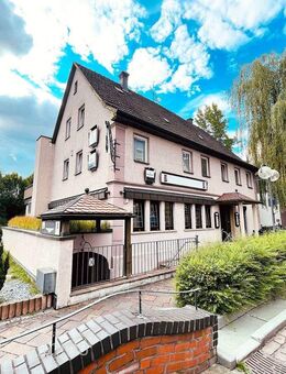 Top-Paket: Gasthof-Pension, Restaurant, Kellerkneipe, Fremdenzimmer, Wohnung, Büro, 11 Stellplätze - Plochingen