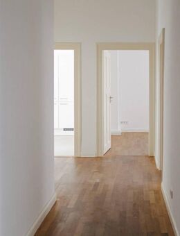 Charmante 3-Zimmer Wohnung im Altbaustil mit Balkon in Karlsruher Weststadt zu verkaufen - Karlsruhe
