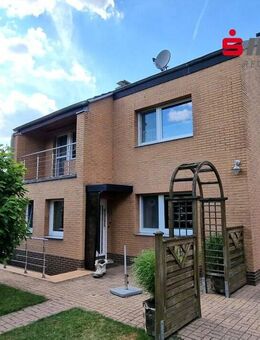 Freistehendes Einfamilienhaus mit großem Grundstück und separater Bauparzelle - Jülich