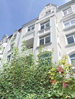 Großzügige Altbauwohnung mit traumhaftem Blick auf den Schrevenpark! - Kiel