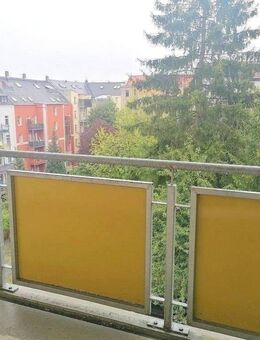 !! 3-Zimmer-Wohnung mit Fußbodenheizung und PKW-Stellplatz in ruhiger Nebenstraße !! - Chemnitz