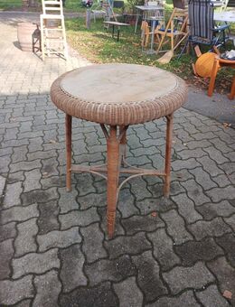 Tisch Rattantisch, Beistelltisch H77cm. Durchmesser 63cm. - Owingen