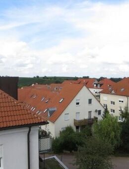 Top-gepflegtes Wohngebiet - Günstige 2-Raumwohnung mit Wanne ! - Meißen