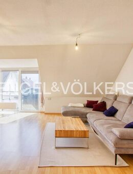 Großzügige und schöne 3-Zimmer Dachgeschosswohnung - Verden (Aller)