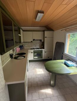 Helle und großzügig geschnittene DG-Wohnung sucht zuverlässige Mieter! - Geislingen (Steige)