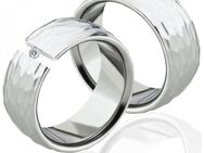 Partnerringe LUC48 mit Diamant und Gravur - Aholming