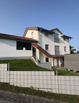 Modernes KfW40+ Einfamilienhaus mit PV-Anlage, Wintergarten & Souterrain - Vogtareuth
