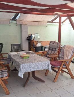 Haus mit 3 ZKB und Nebengebäude mit 2 ZKB auf großem Grundstück - Ludwigshafen (Rhein)