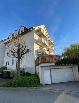 Gemütliche 2-Zimmer-Dachgeschosswohnung mit Balkon in Untersiemau! - Untersiemau