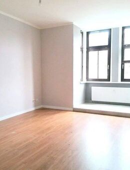 !! NEU renovierte 4-Zimmer-Wohnung mit Balkon in ruhiger Nebenstraße !! - Chemnitz