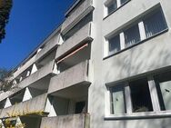 Ordentlich gepflegte 3,5 Zi.-Whg im 1.OG mit Balkon u. Kellerraum - Celle