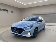 Hyundai i20, 1.0 T-GDI 48V-Hybrid Connect & Go LM1, Jahr 2023 - Soest