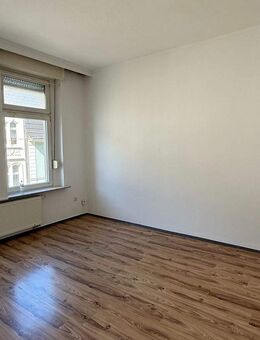 G&K - Lichtdurchflutetes Apartment - Wuppertal